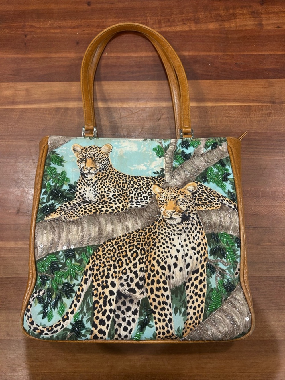 vintage Isabella Fiore leopard beaded shoulder bag